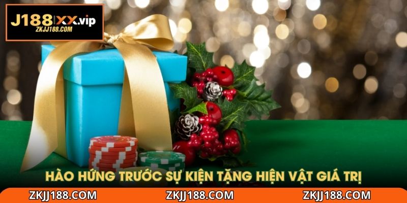 Hào hứng trước sự kiện tặng hiện vật giá trị